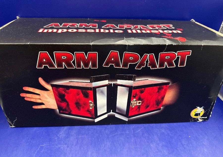 Arm Apart Illusion by Vincenzo Di Fatta - Italy