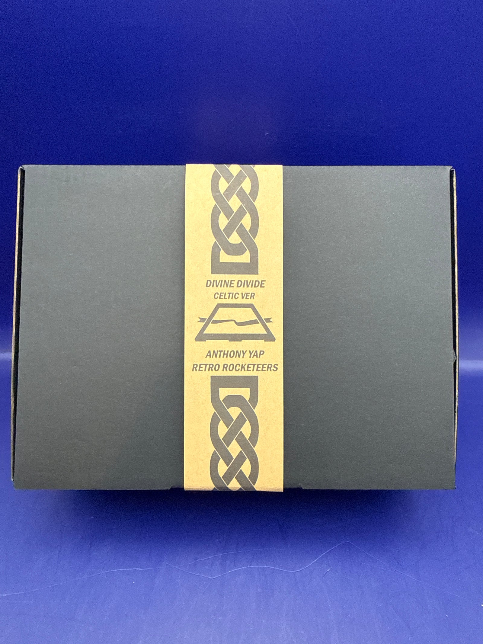 DIVINE DIVIDE – CELTIC EDITION by Anthony Yap / Retro Rocketeers