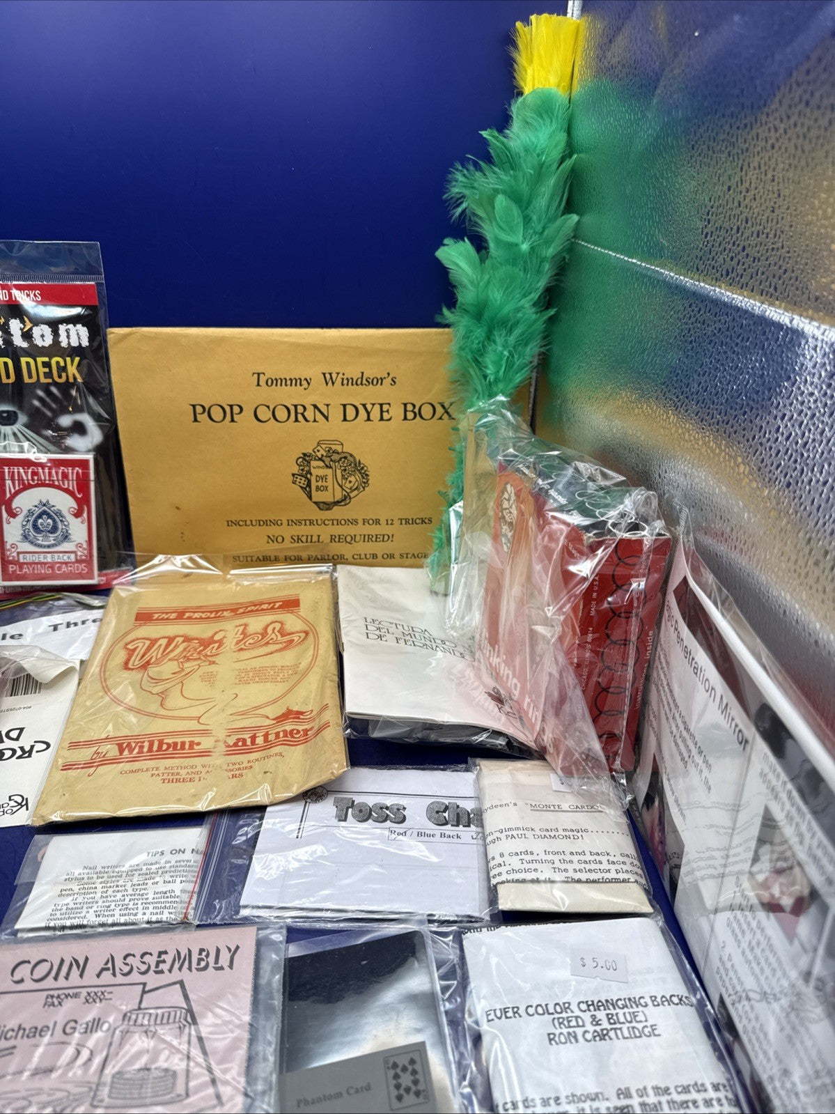 Magician Lot - Assorted Magic Tricks - Magic Closet - Junk drawer - Lot 13