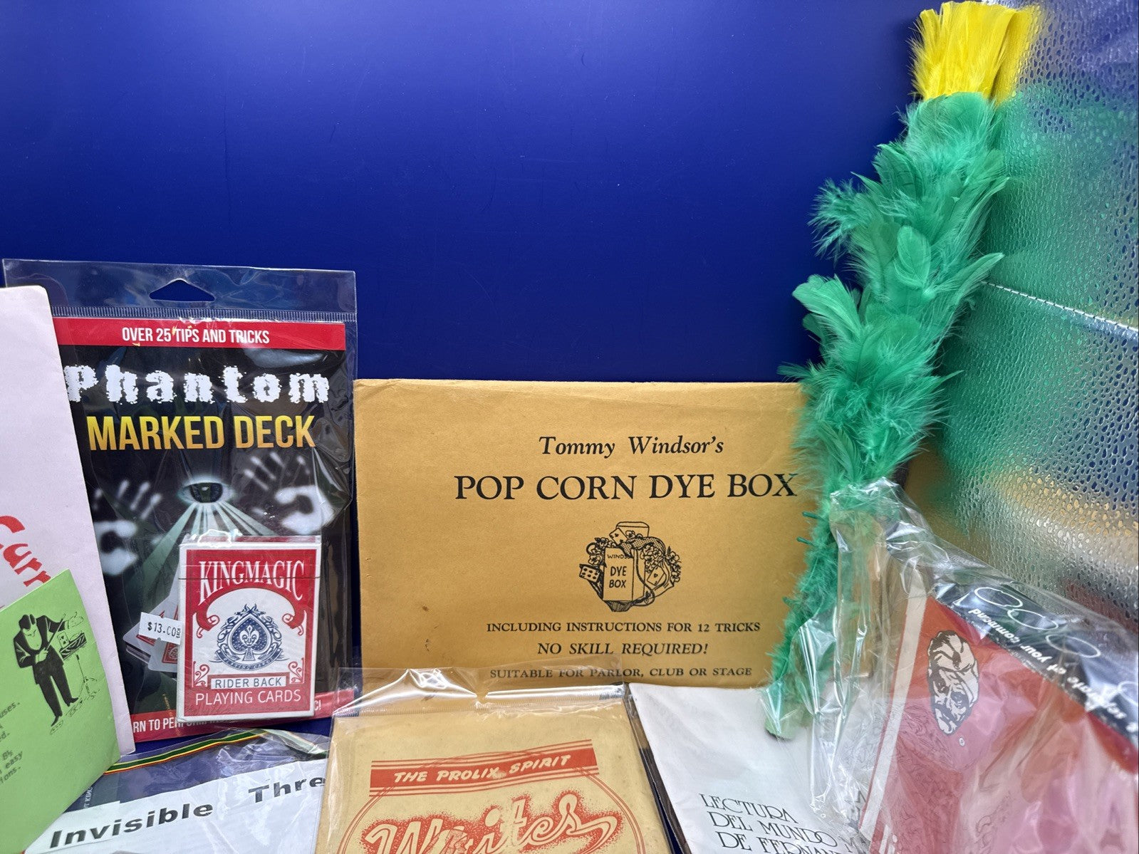 Magician Lot - Assorted Magic Tricks - Magic Closet - Junk drawer - Lot 13