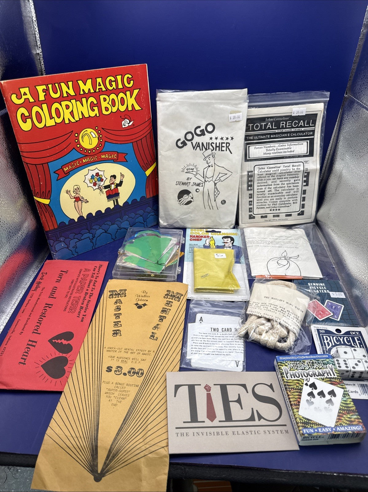 Magician Lot - Assorted Magic Tricks - Magic Closet - Junk drawer - Lot 12