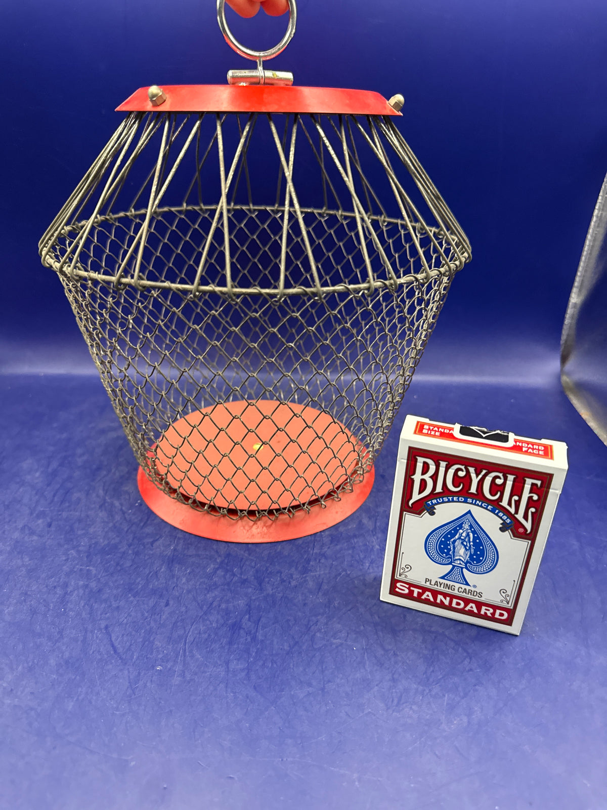 Appearing Bird Cage / Collapsible appearing bird cage - Vintage