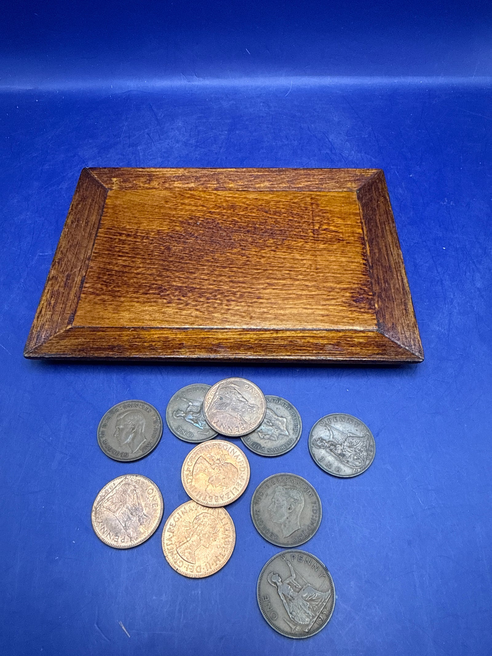 Vintage Wooden Multiplying Coin Tray Magic Trick - Hardwood Prop - Holds 5 half dollars ESTATE