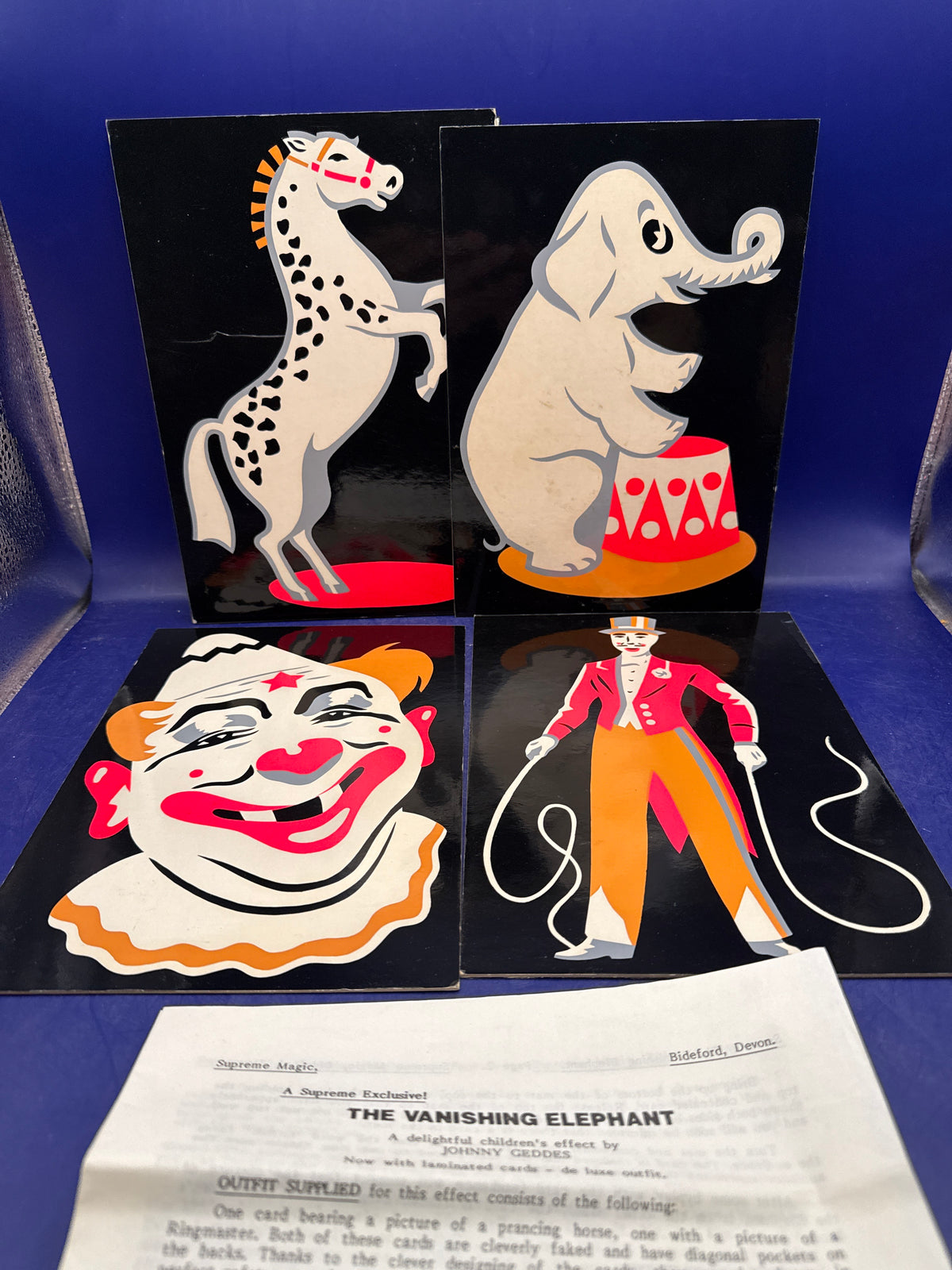 The Vanishing Elephant by Johnny Geddes (Supreme Magic Company) – Vintage Deluxe Children's Routine