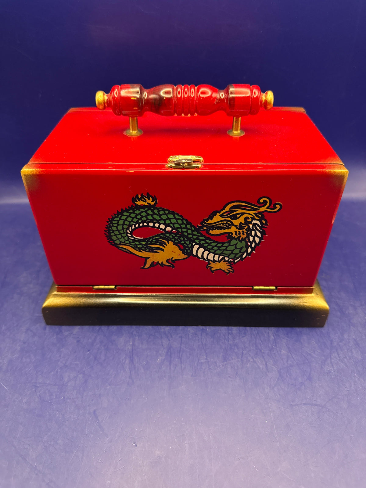 Silk Cabby-Dragon-Platform Style Illusion-Make Silks Change, Vanish & Appear!