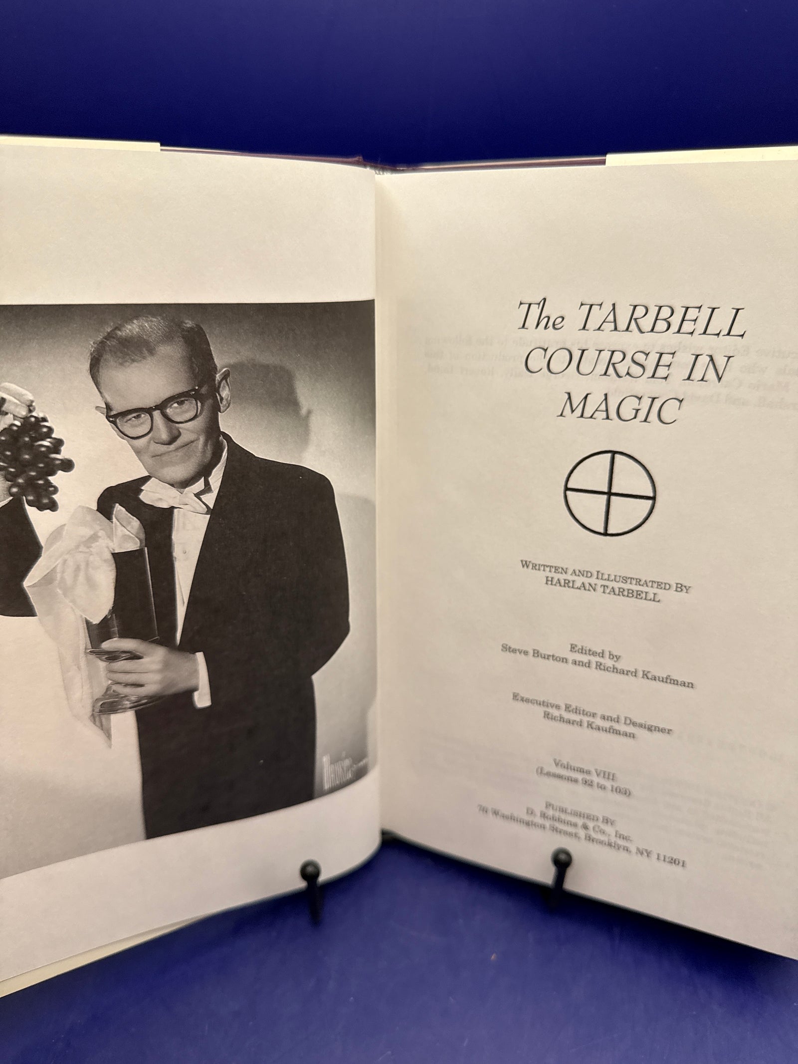 Tarbell Course in Magic Vol 8 by Harlan Tarbell - EZ Magic Robbins 1993