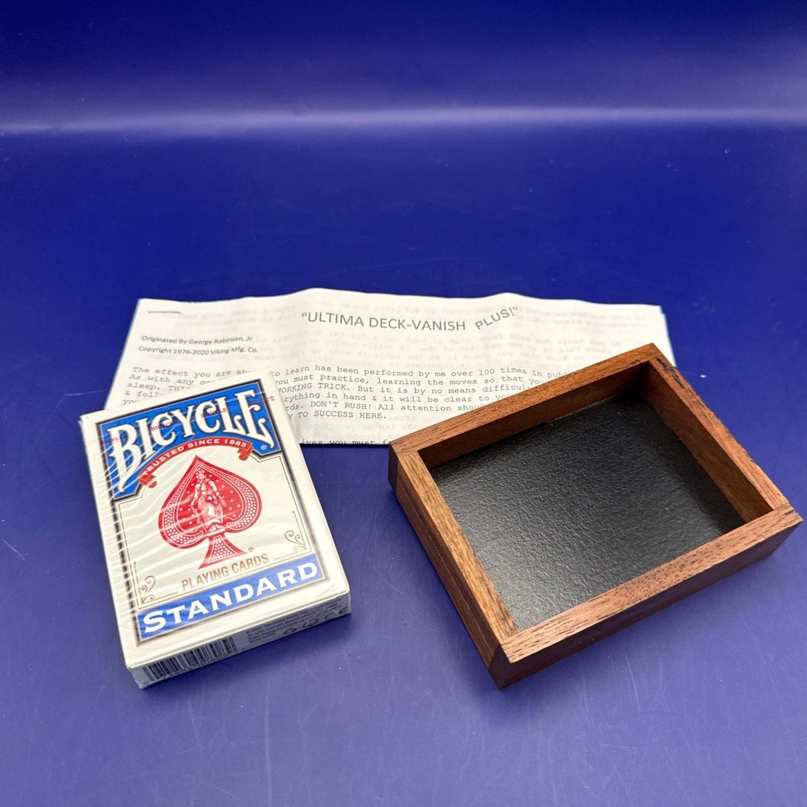 Ultima Deck Vanish Plus - Viking Magic Mfg - Card Trick -