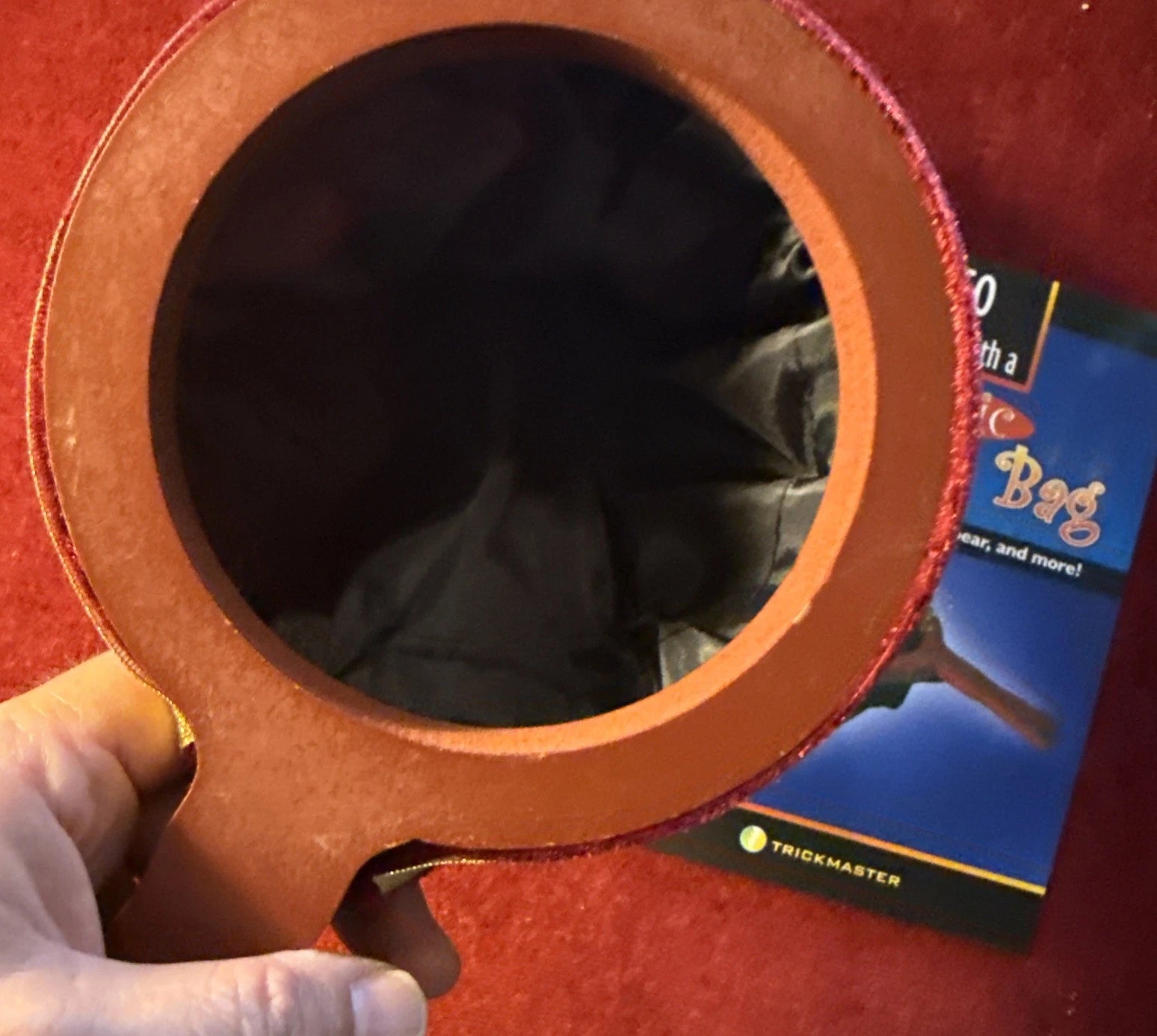 One Hand Zipper Change Bag With Book 50 Tricks - Easy To Do Magic