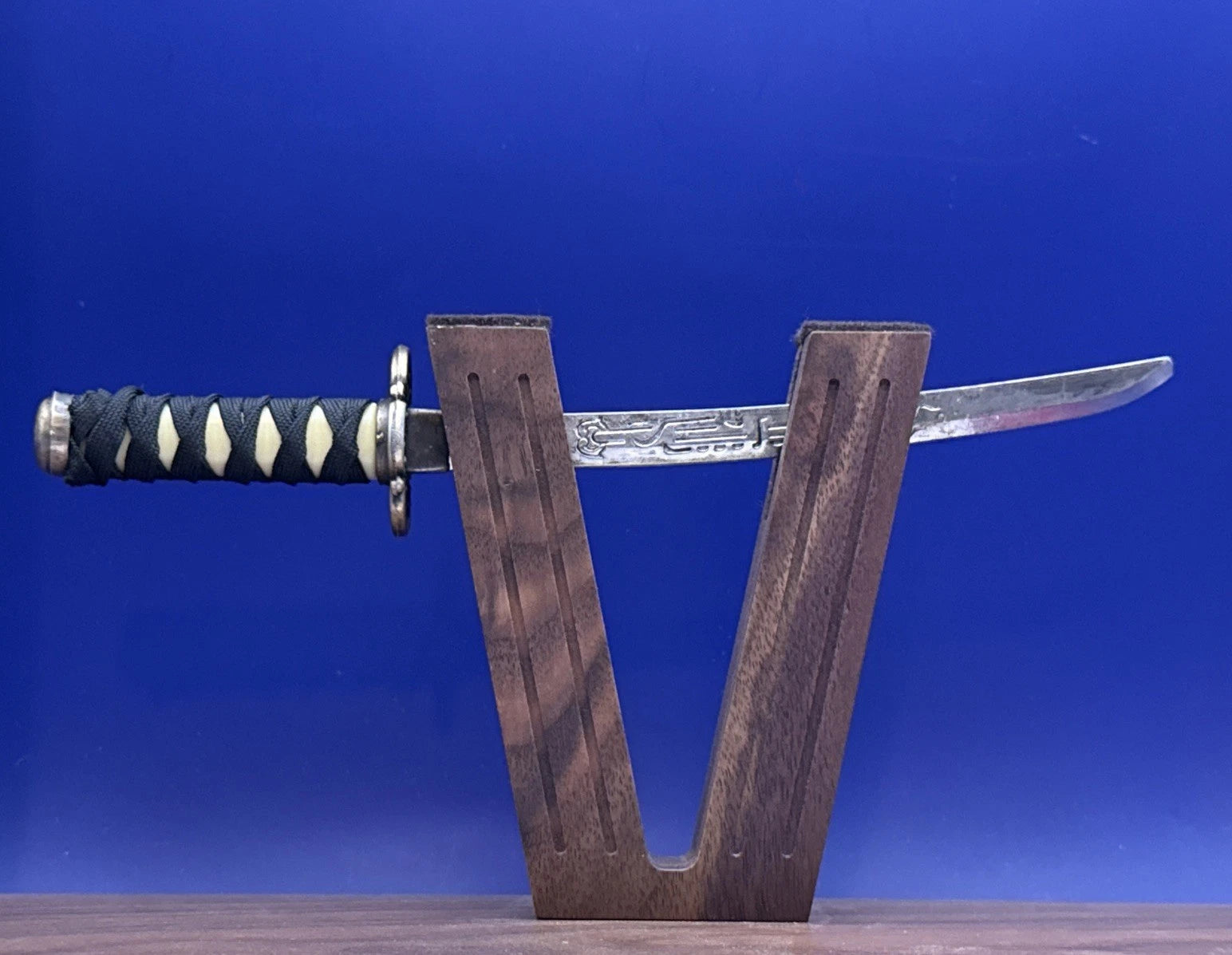 Collectors Workshop Viking Magic Samurai Borrowed Ring On Sword