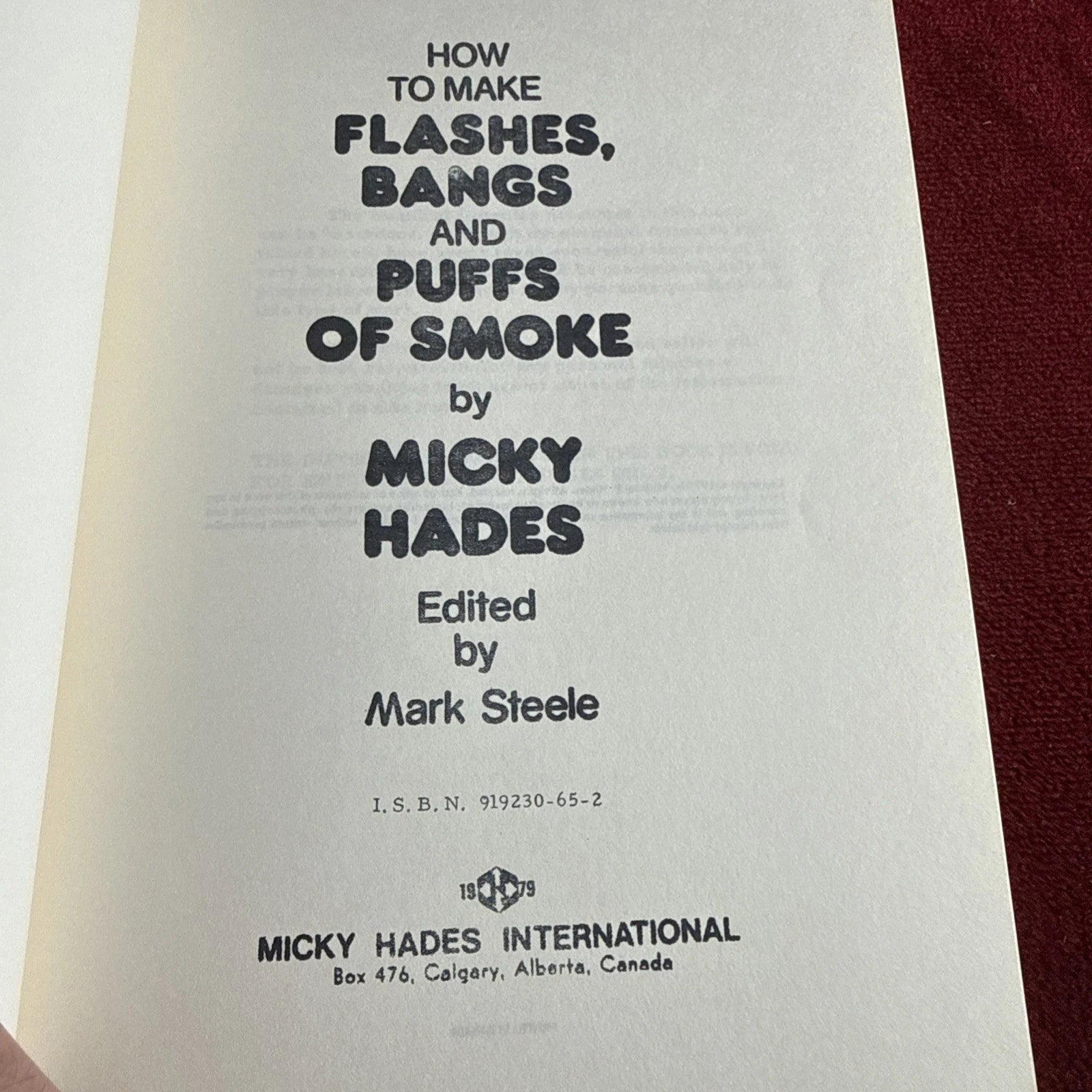 How To Make Flashes Bangs & Puffs of Smoke - Micky Hades 1979 ESTATE