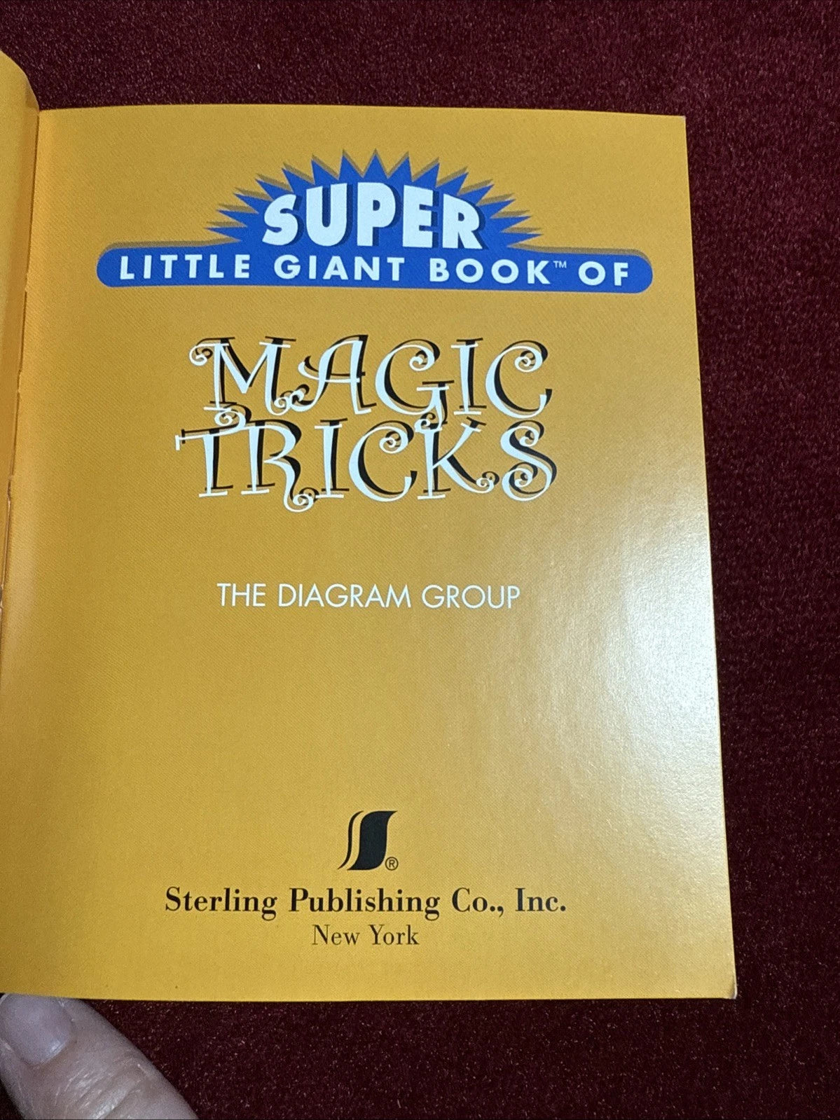 Super Little Giant Book Of Magic Tricks - ESTATE
