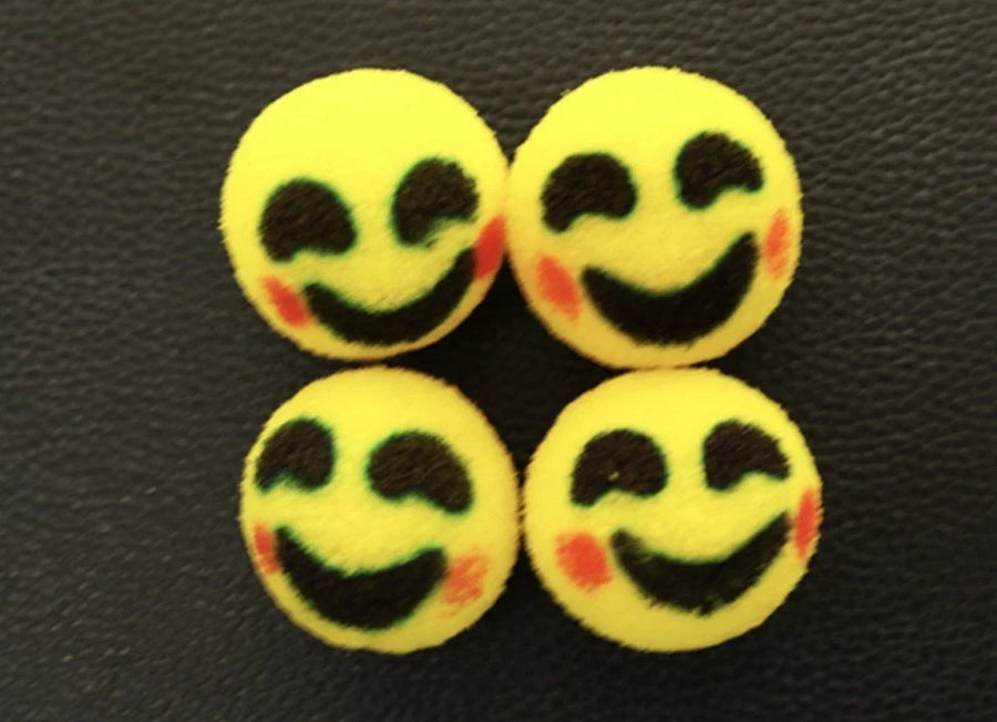 Sponge Emoji SMILE FACE (4PK.) by Andy Amyx - Magic Trick - Fun - EDC